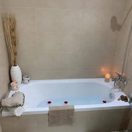 Lägenhet Fl 1 Ta'lonza Luxury With Hot Tub By Homely *