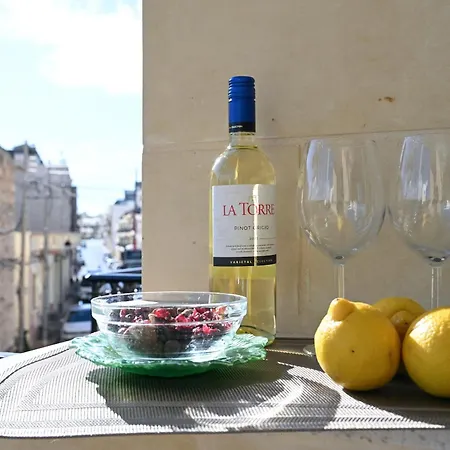 Fl 1 Ta'lonza Luxury With Hot Tub By Homely *