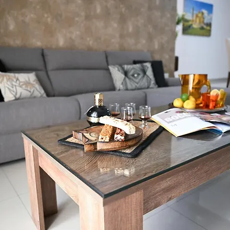 Fl 1 Ta'lonza Luxury With Hot Tub By Homely Lägenhet Mellieħa