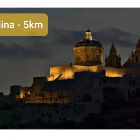 Fl 1 Ta'lonza Luxury With Hot Tub By Homely *