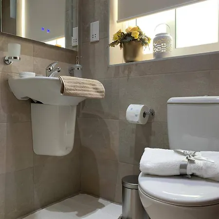Fl 1 Ta'lonza Luxury With Hot Tub By Homely Apartment