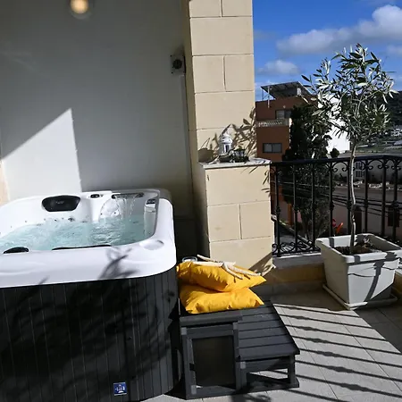 Fl 1 Ta'lonza Luxury With Hot Tub By Homely * Mellieħa