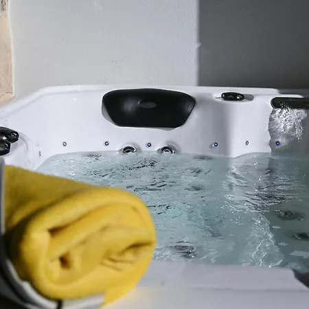 Fl 1 Ta'lonza Luxury With Hot Tub By Homely Appartement *