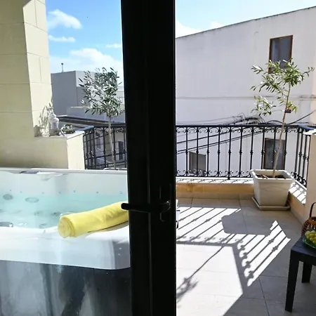Apartment Fl 1 Ta'lonza Luxury With Hot Tub By Homely *