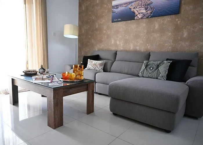 Fl 1 Ta'lonza Luxury With Hot Tub By Homely