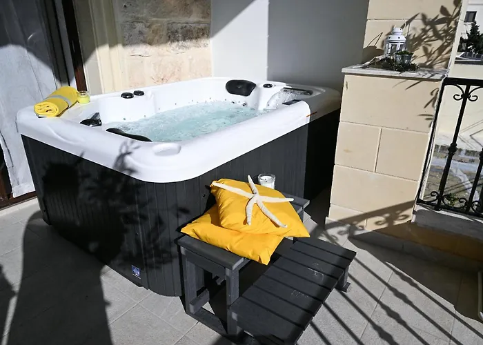 Fl 1 Ta'lonza Luxury With Hot Tub By Homely * Меллиеха